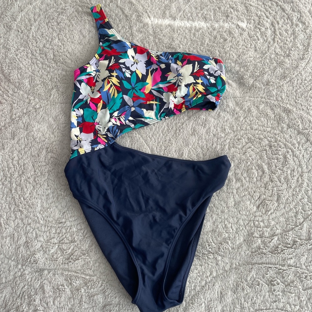 Abercrombie and Fitch One Piece!!